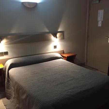 Le Centre Hotel
