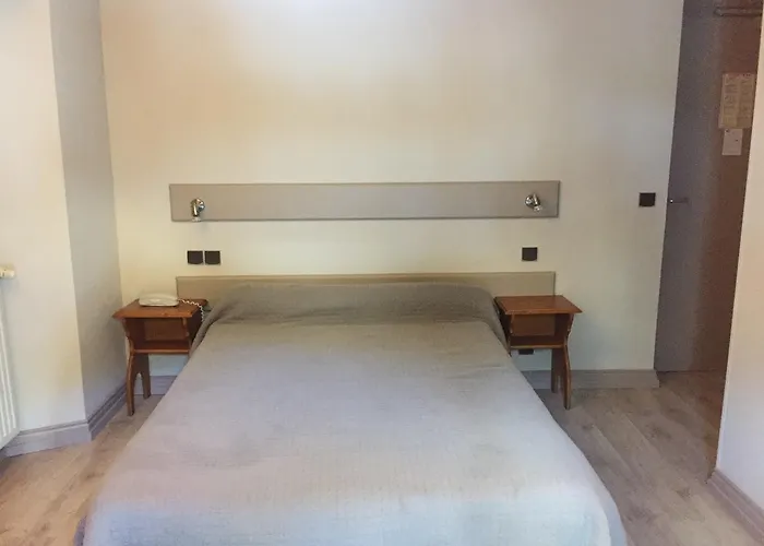 中央酒店 酒店 2*